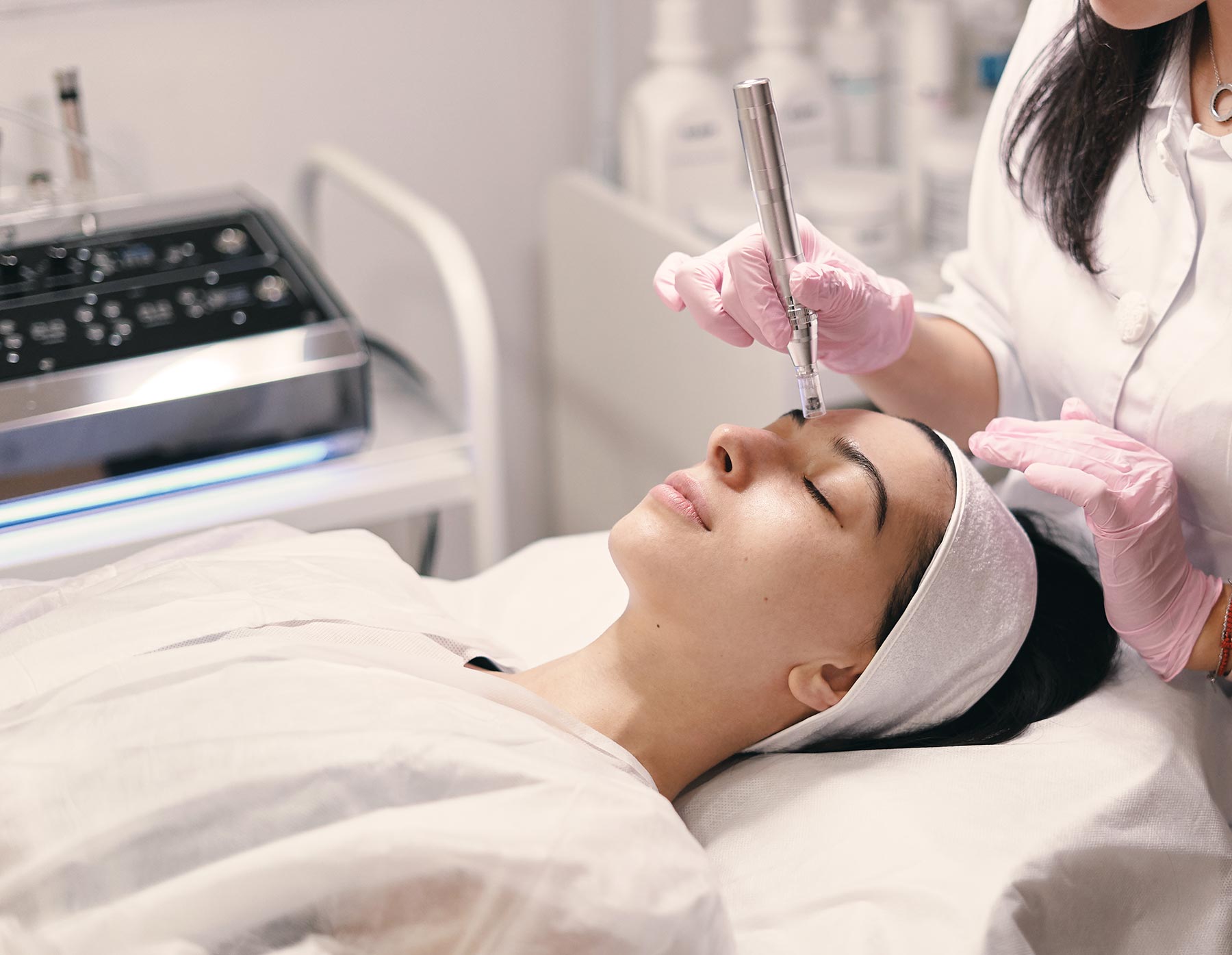 Differenze tra needling e chirurgia estetica